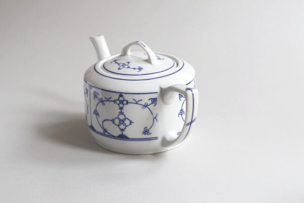 Vintage Jäger Eisenberg Porcelain Teapot from GDR - Image 3