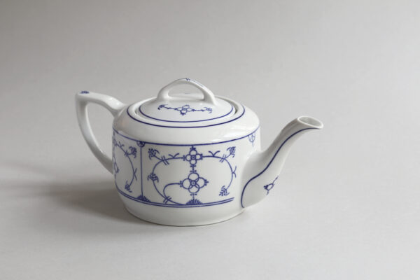 Vintage Jäger Eisenberg Porcelain Teapot from GDR - Image 2